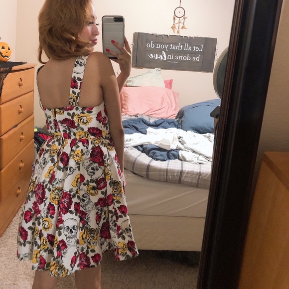 Vintage Inspired Rose and Skull Pin Up Dress - Picture 2 of 4